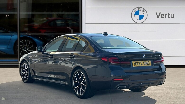 BMW 5 Series 530d xDrive MHT M Sport 4dr Auto Diesel Saloon